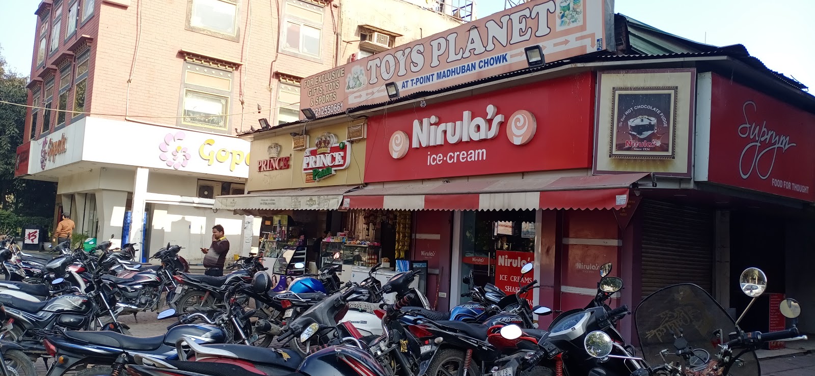 blood bank HDFC Bank near New Delhi Delhi